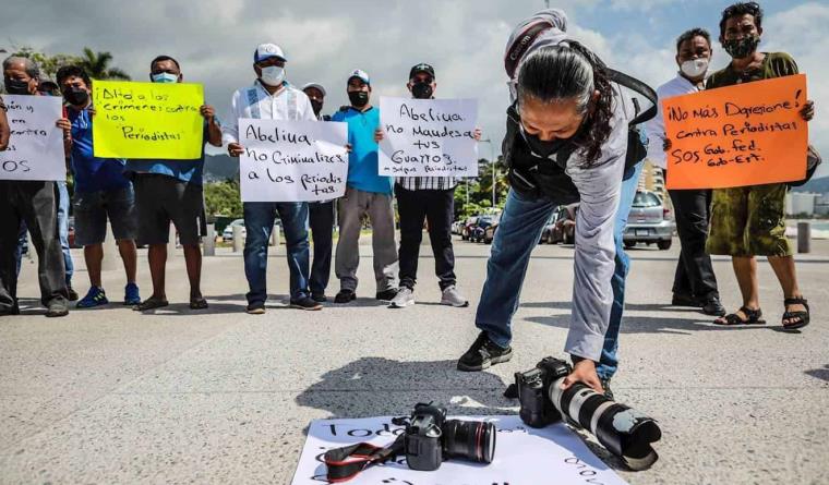 Se deteriora salud de periodistas encarcelados en Nicaragua, condena la SIP