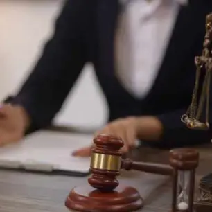 Denuncia UNESCO el mayor uso de acusaciones legales de índole financiero para silenciar periodistas