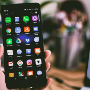 Australia busca imponer impuesto a plataformas digitales para apoyar a medios de comunicación