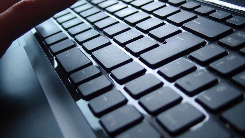 Avanza la IA en las redacciones, pero la supervisión humana es esencial para asegurar la calidad: editores