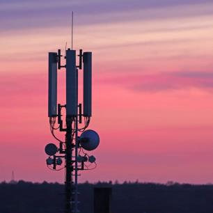 Senado devuelve a comisiones el proyecto de Ley de Telecomunicaciones