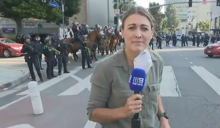 Reportera australiana y fotógrafo británico, heridos durante protestas migratorias en Los Ángeles