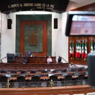 Congreso de Sinaloa retira temporalmente dos iniciativas sobre violencia digital y política, tras críticas