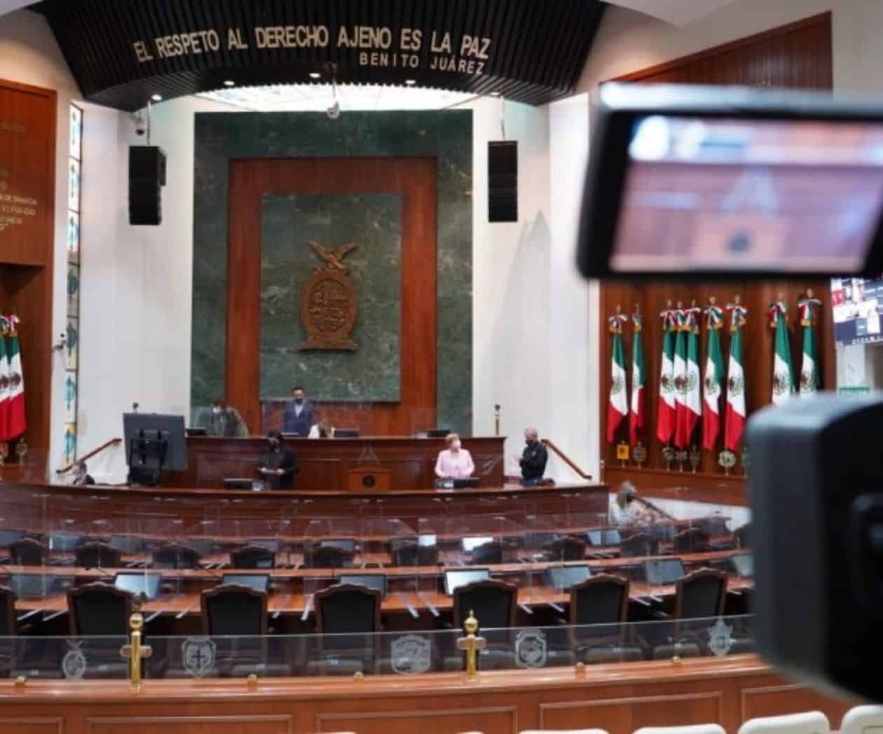 Congreso de Sinaloa retira temporalmente dos iniciativas sobre violencia digital y política, tras críticas