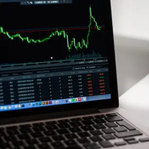 Medios centroamericanos mejoran ingresos con Acelerador de Ingresos Digitales de la SIP y Google