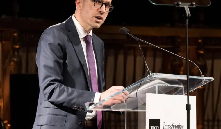 AG Sulzberger, presidente de The New York Times insta a los periodistas a seguir informando sin miedo ni favoritismo