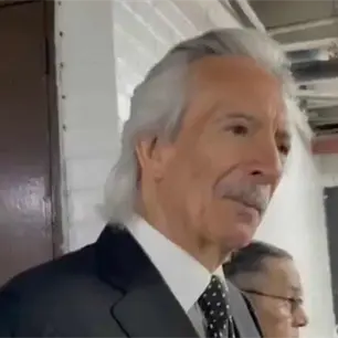 El periodista José Rubén Zamora comparece, resolverán amparo solicitado en 15 días