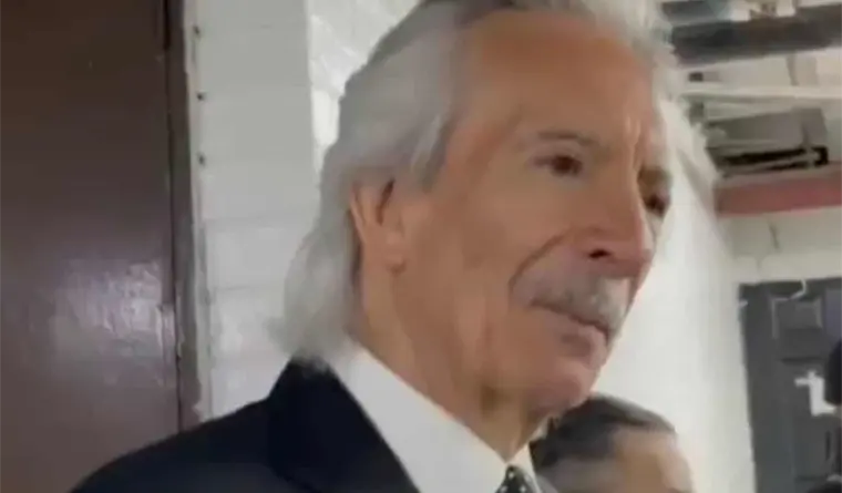 El periodista José Rubén Zamora comparece, resolverán amparo solicitado en 15 días