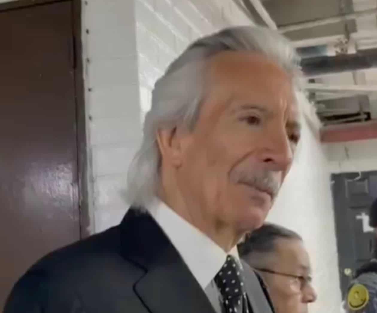 El periodista José Rubén Zamora comparece, resolverán amparo solicitado en 15 días