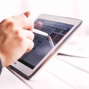 Google avanza en acuerdos m&aacute;s espec&iacute;ficos con medios y ampl&iacute;a su piloto de IA con el Financial Times