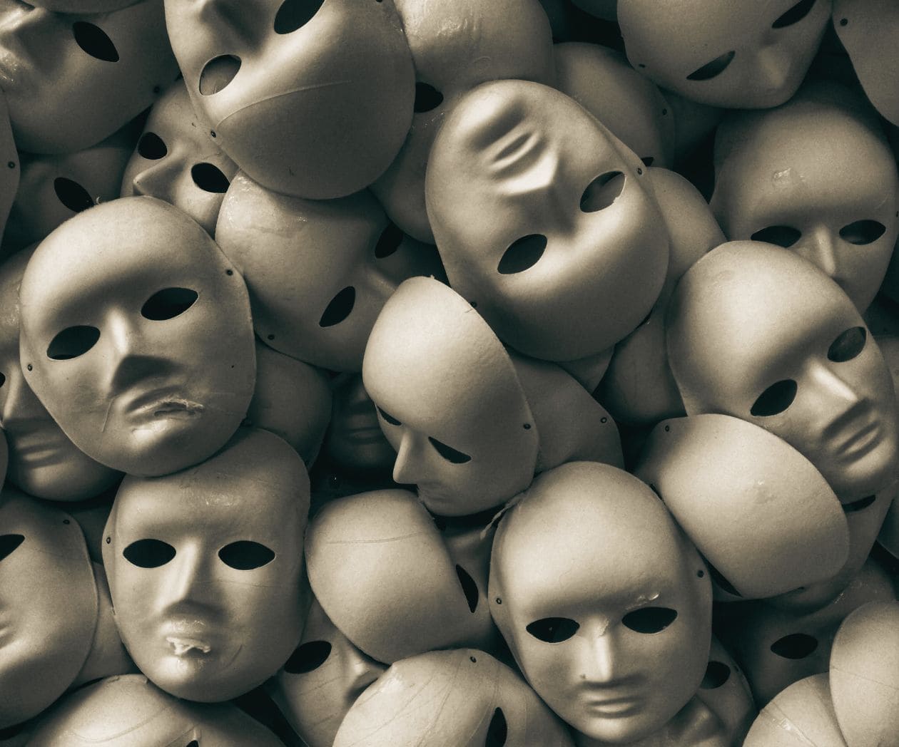 ‘Deepfakes’ afectan a periodistas, 74% de afectadas son mujeres: análisis de RSF