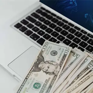 Medios del Reino Unido crean la alianza SPUR para exigir a empresas de IA el pago por el uso de contenidos