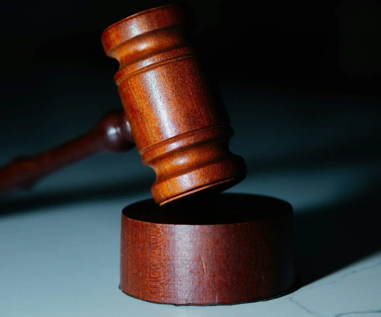 Juez federal desestima demanda de Trump contra The Wall Street Journal por caso Epstein