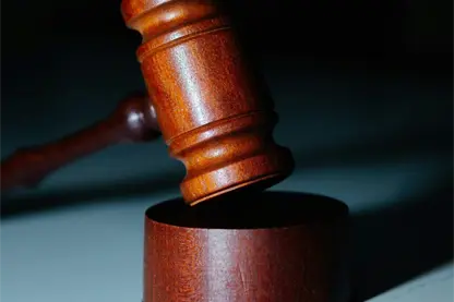 Juez federal desestima demanda de Trump contra The Wall Street Journal por caso Epstein