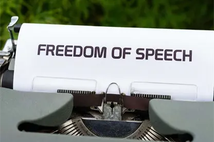 UNESCO llama a reforzar la libertad de prensa en 2026, de cara al máximo deterioro global reportado en más de una década