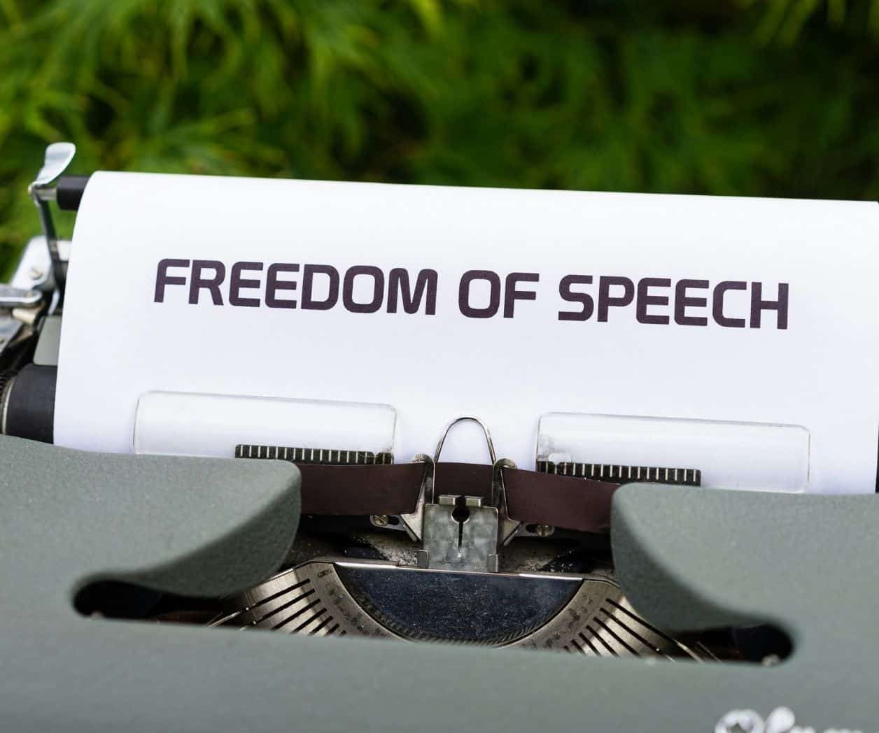 UNESCO llama a reforzar la libertad de prensa en 2026, de cara al máximo deterioro global reportado en más de una década