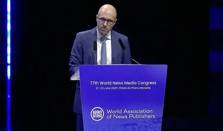 A.G. Sulzberger, editor del NYT hizo un llamado a los medios a la defensa de sus derechos frente a la IA
