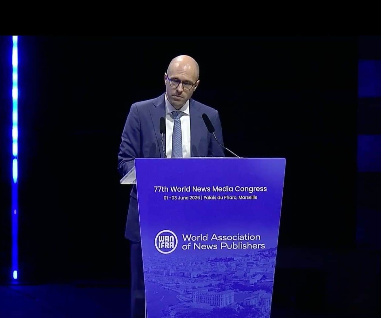 A.G. Sulzberger, editor del NYT hizo un llamado a los medios a la defensa de sus derechos frente a la IA