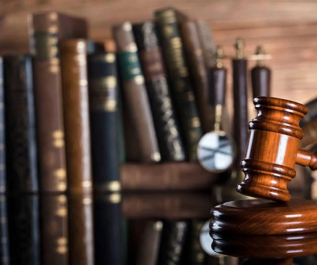 Departamento de Justicia de Estados Unidos retira citatorios contra periodistas del New York Times Departamento de Justicia de Estados Unidos retira citatorios contra periodistas del New York Times