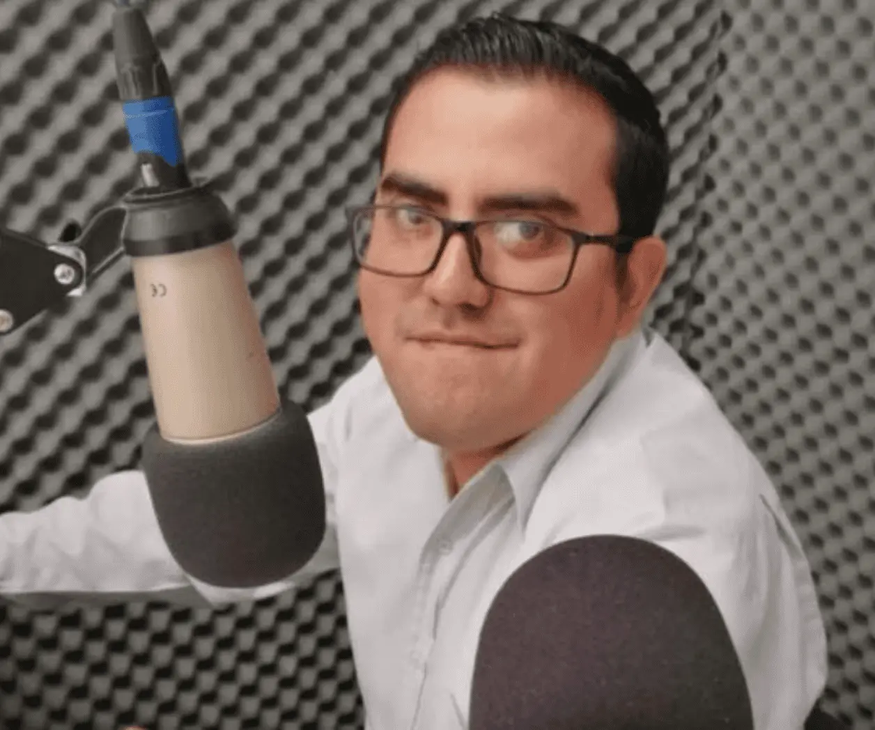 Organizaciones exigen localizar con vida a Iván Atilano, locutor desaparecido en Oaxaca