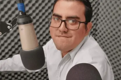 Organizaciones exigen localizar con vida a Iván Atilano, locutor desaparecido en Oaxaca